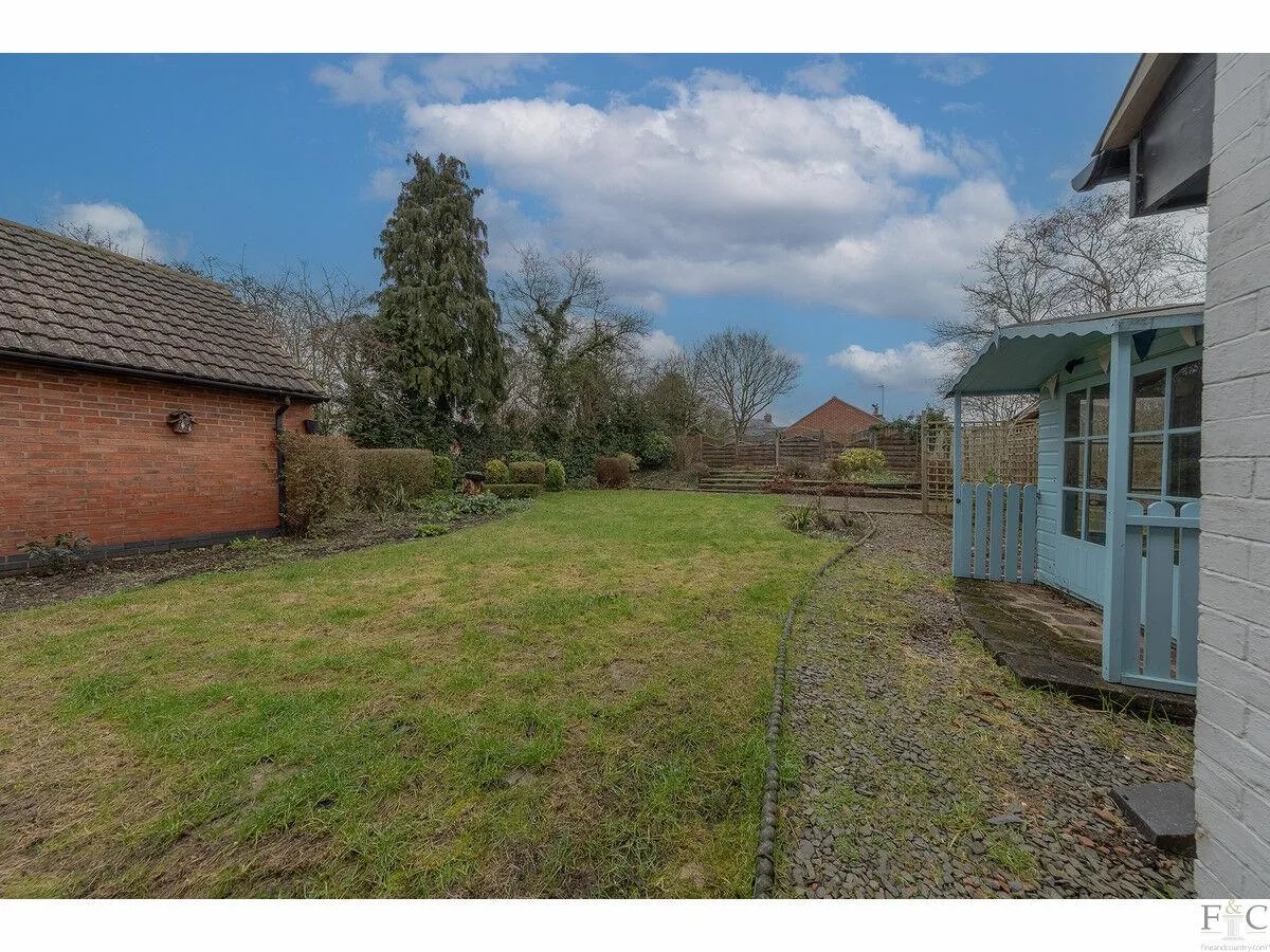 The Square, Newton Harcourt, LE8, photo 27