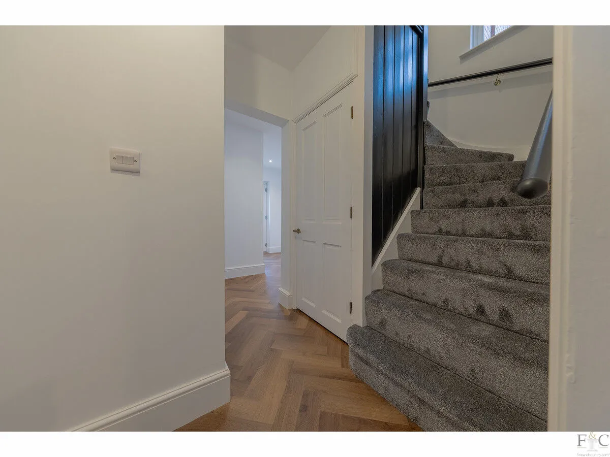 The Square, Newton Harcourt, LE8, photo 17
