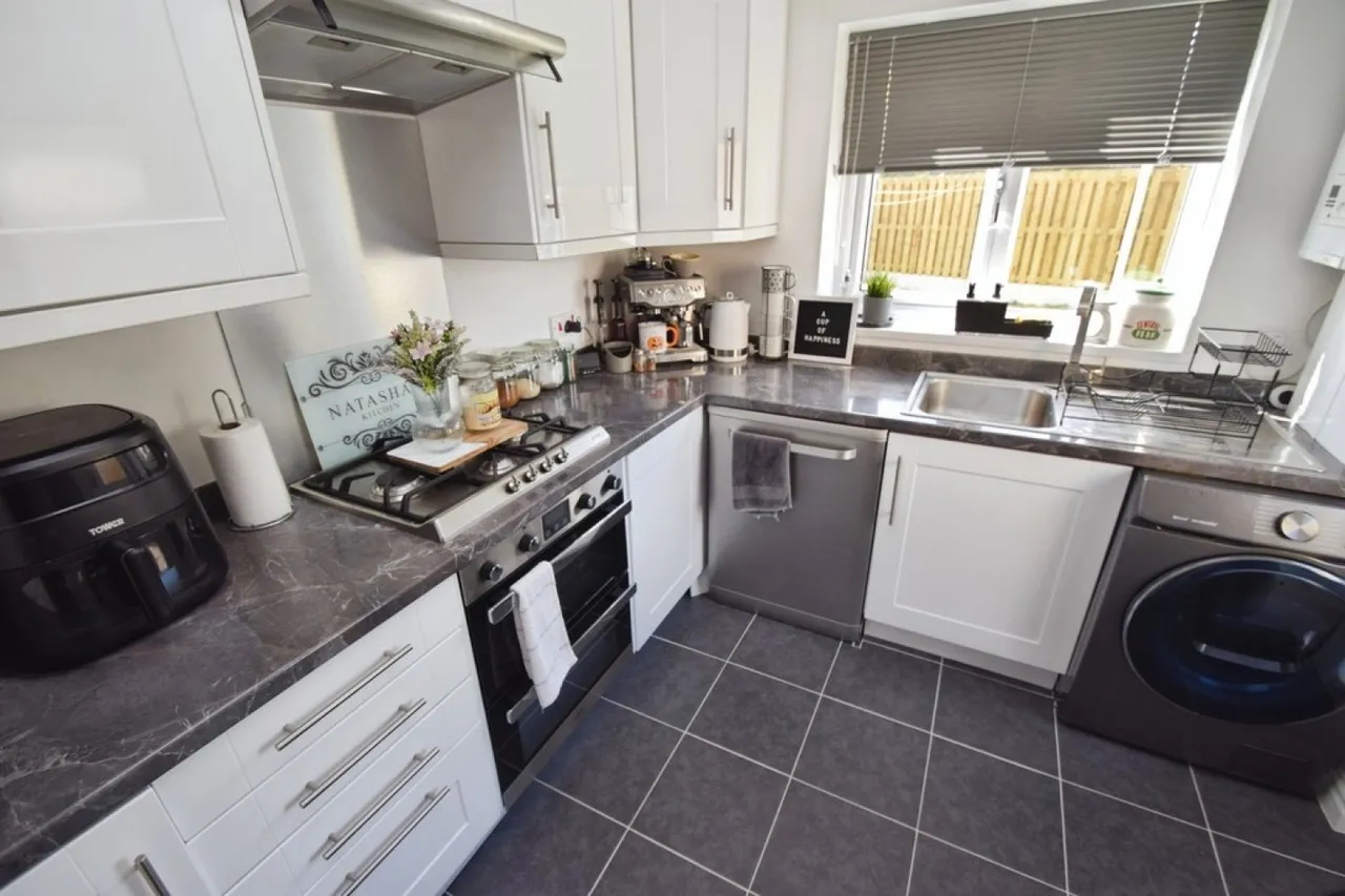 Eccleshill, Bradford, West Yorkshire, photo 5