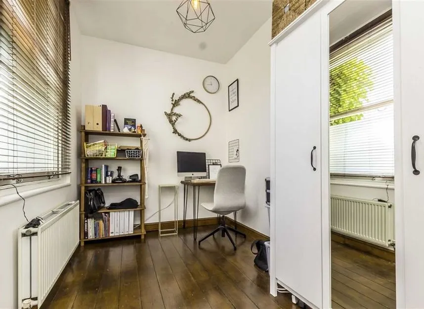 Elfin Grove, Teddington, TW11, photo 5
