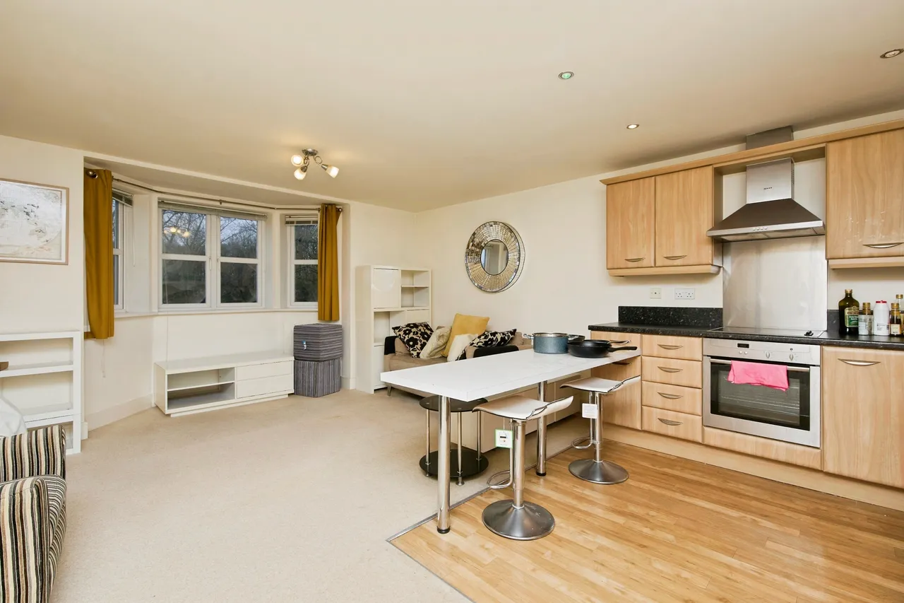 2 bed flat for sale — Tudor Court, Draycott