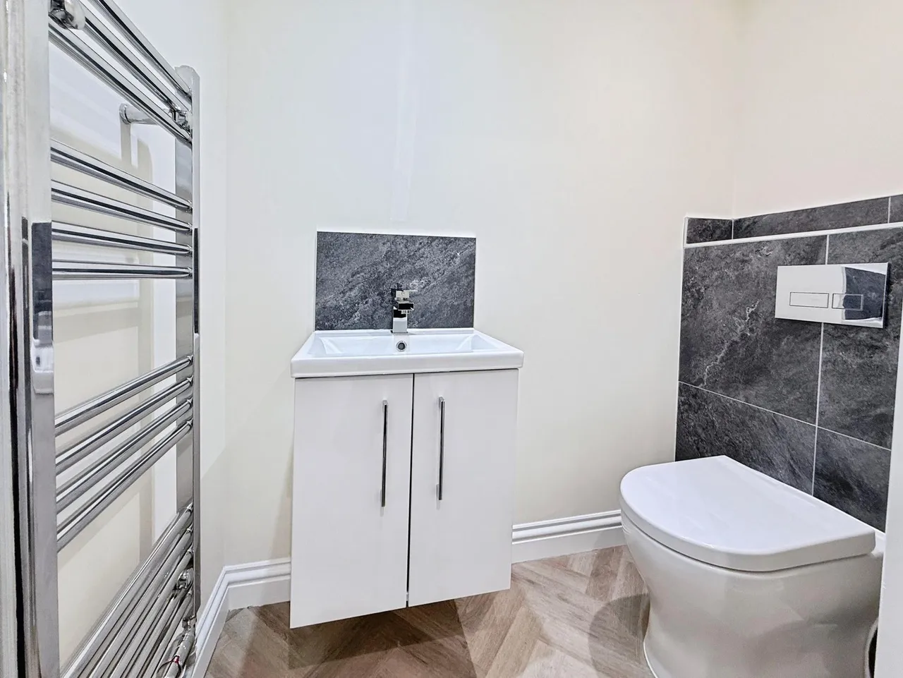 King Street, Dawley, TF4, photo 6