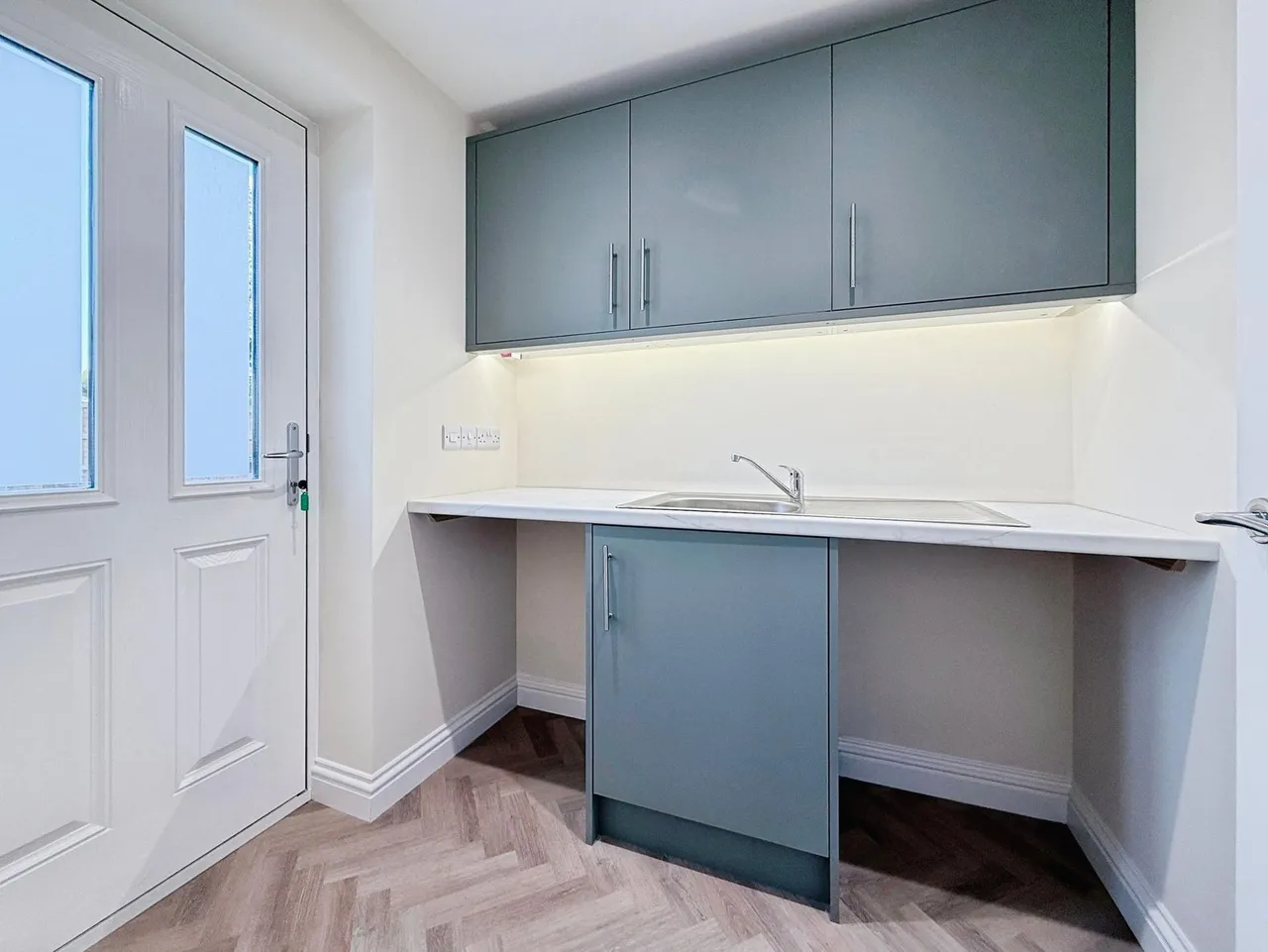 King Street, Dawley, TF4, photo 9