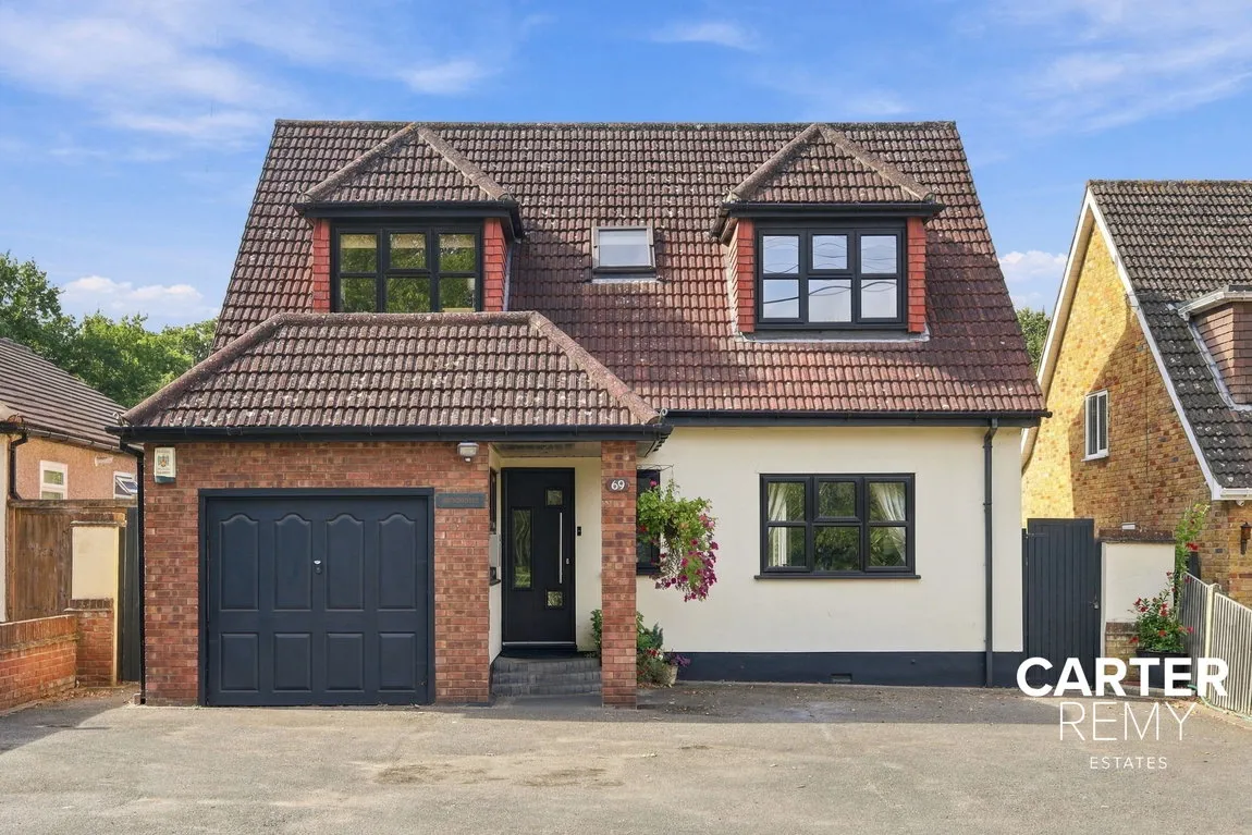 4 bed house for sale, Castledon Road, Wickford, SS12