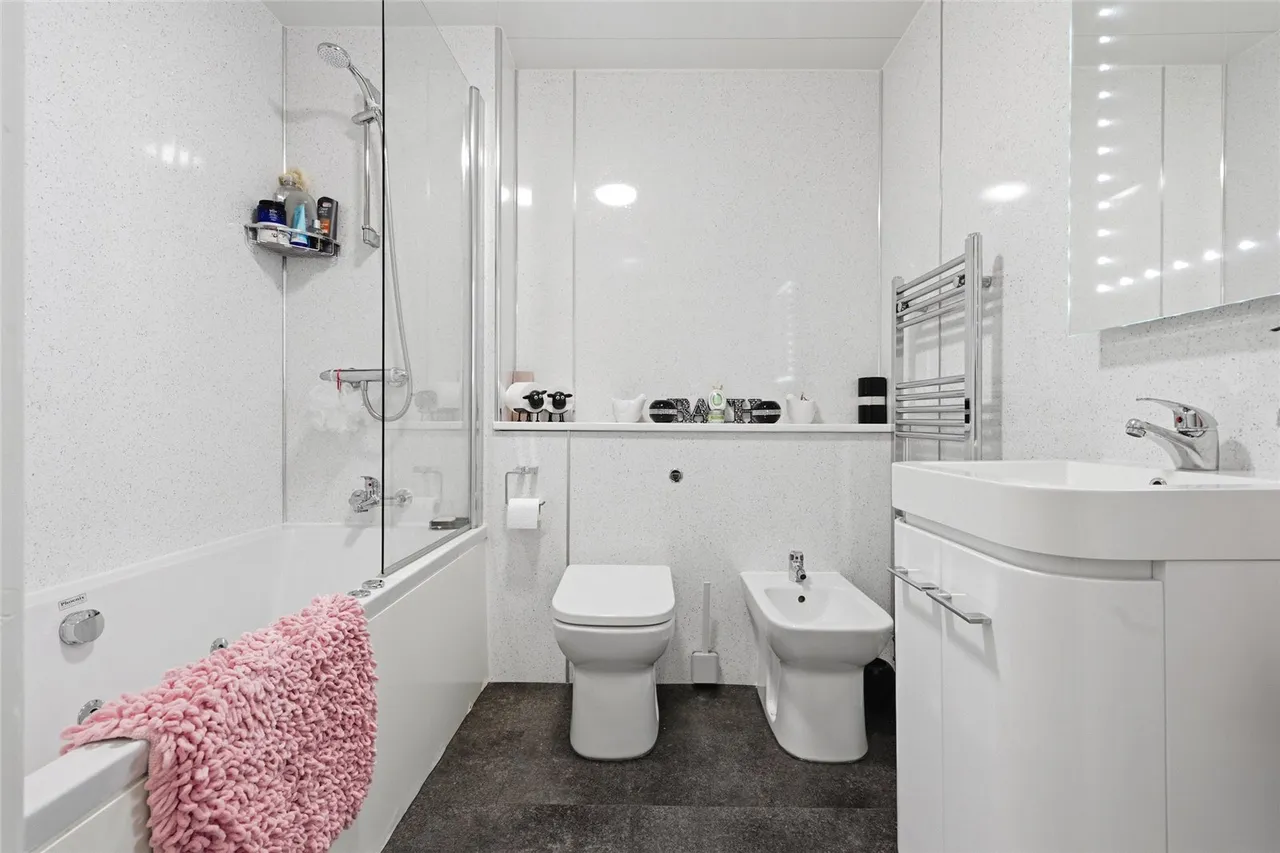 Glover Street, Perth, PH2, photo 10