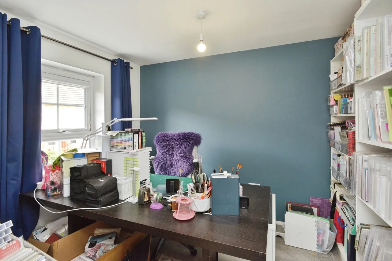 Martina Close, Fairfields, MK11, photo 14