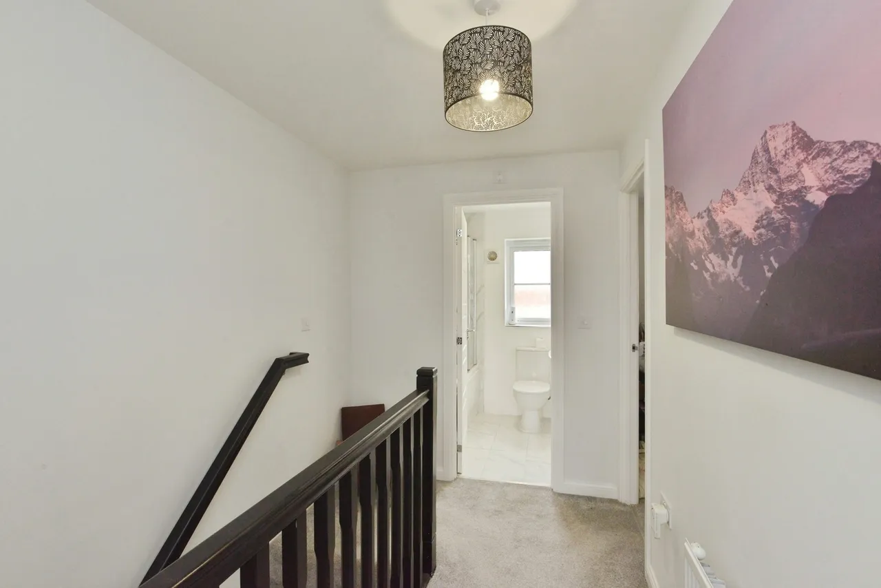 Martina Close, Fairfields, MK11, photo 13
