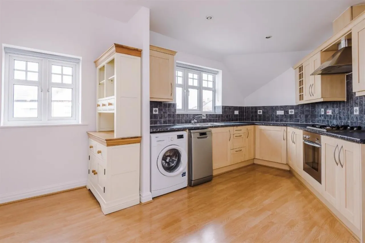 Moorside Road, Swinton, M27, photo 2