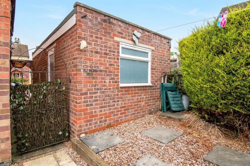 Chaucer Road, Wellingborough, NN8, photo 18
