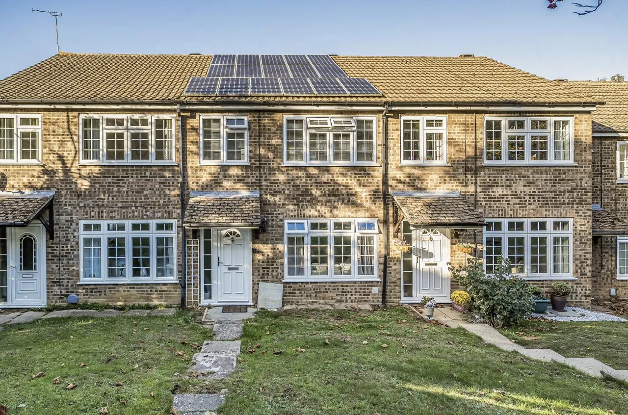 3 bed house for sale, Conway Close, Frimley