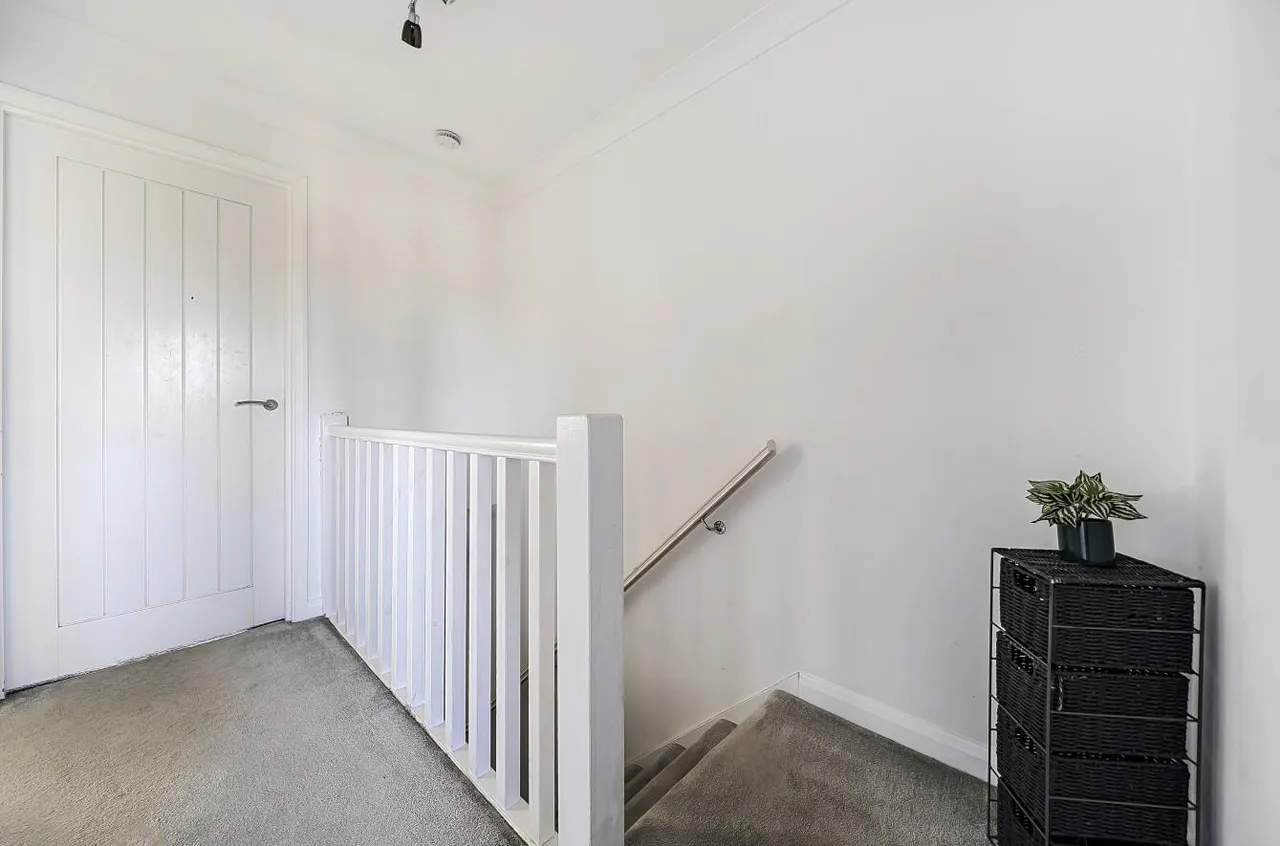 Conway Close, Frimley, photo 9