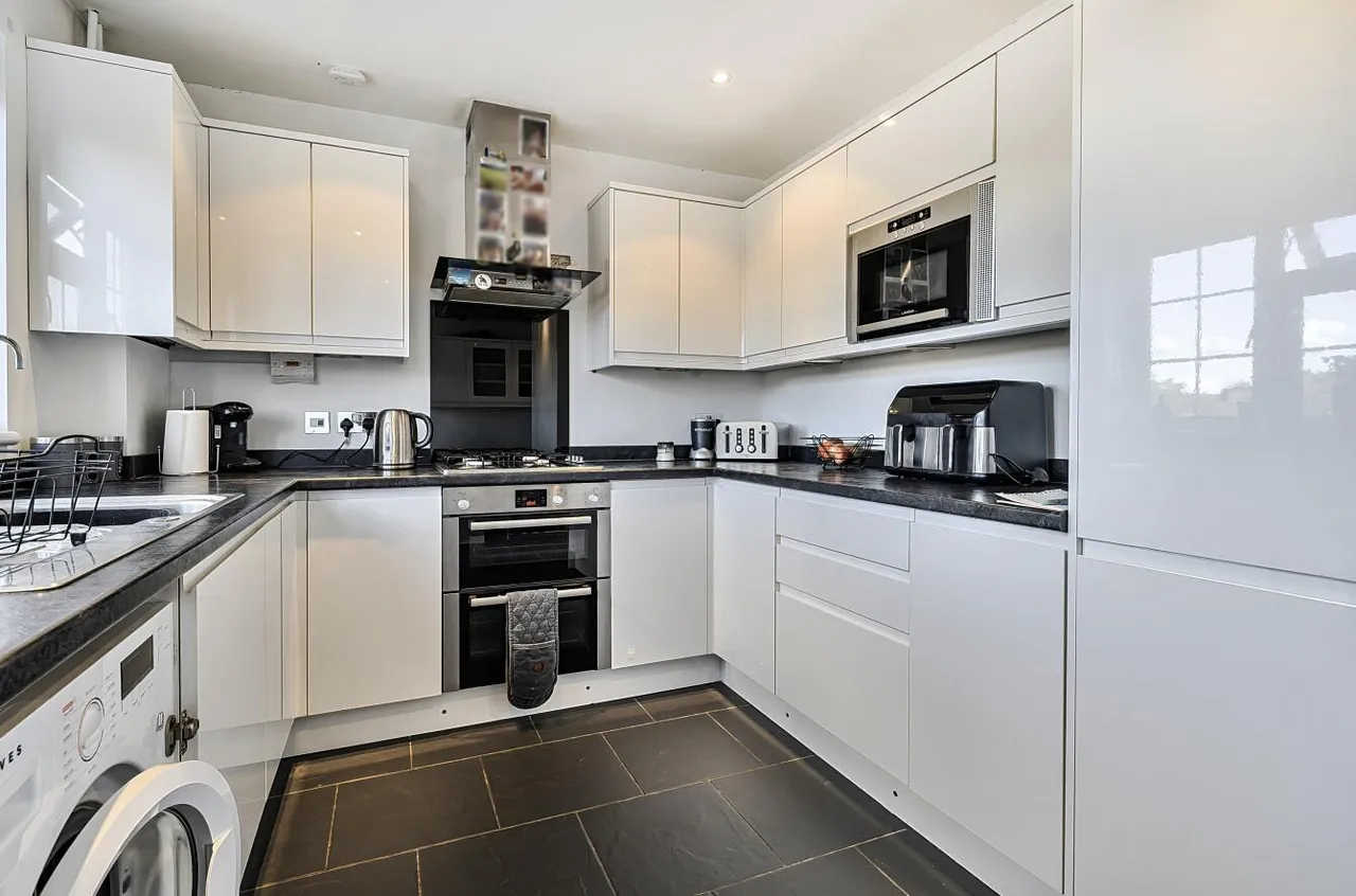 Conway Close, Frimley, photo 5