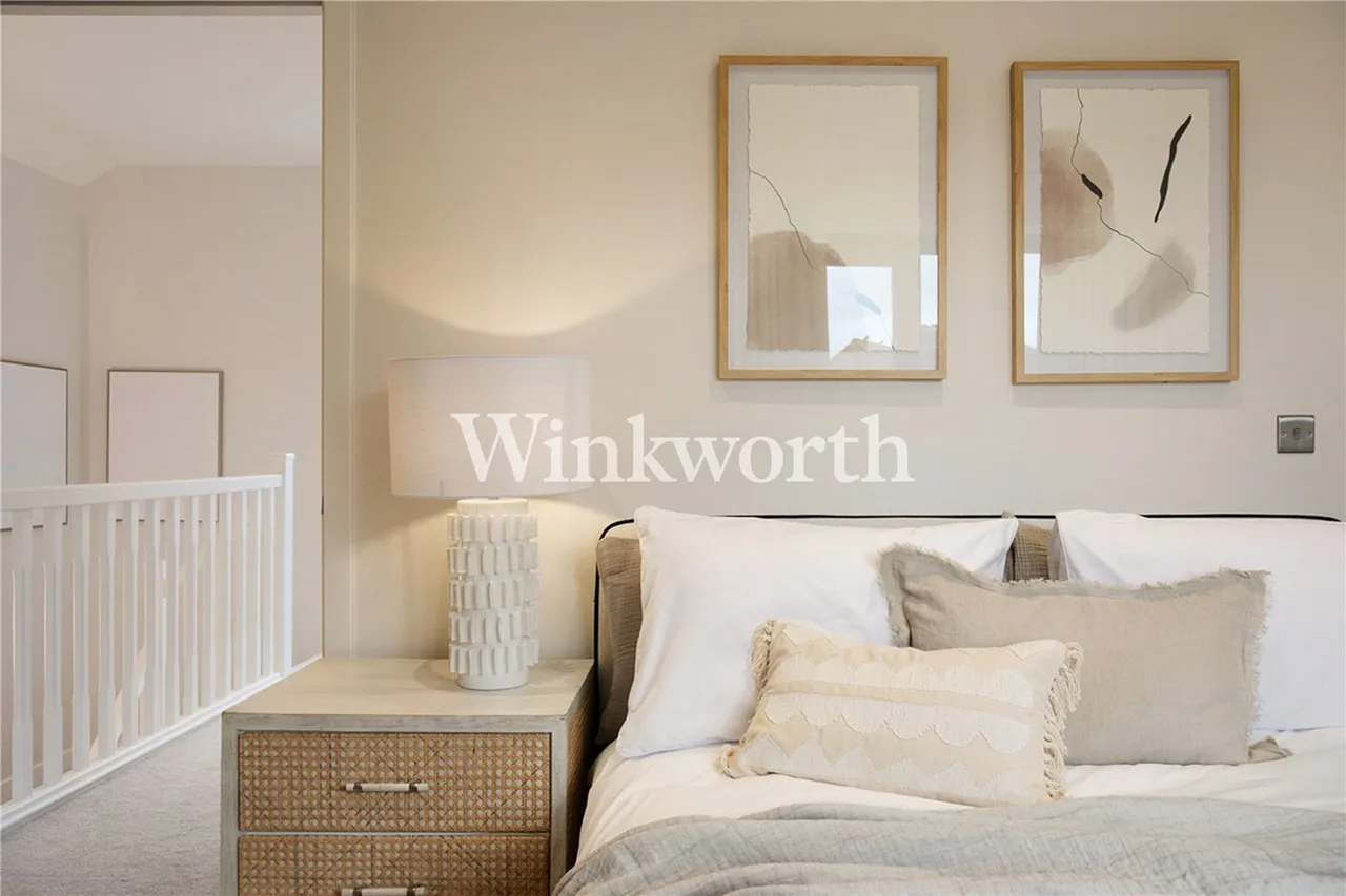 4 bed house for sale — Frankum Mews, London, N22