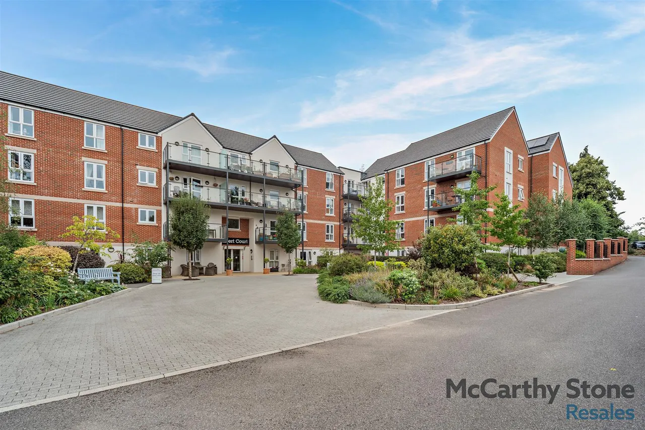 Reading Road, Henley-On-Thames, RG9, photo 31