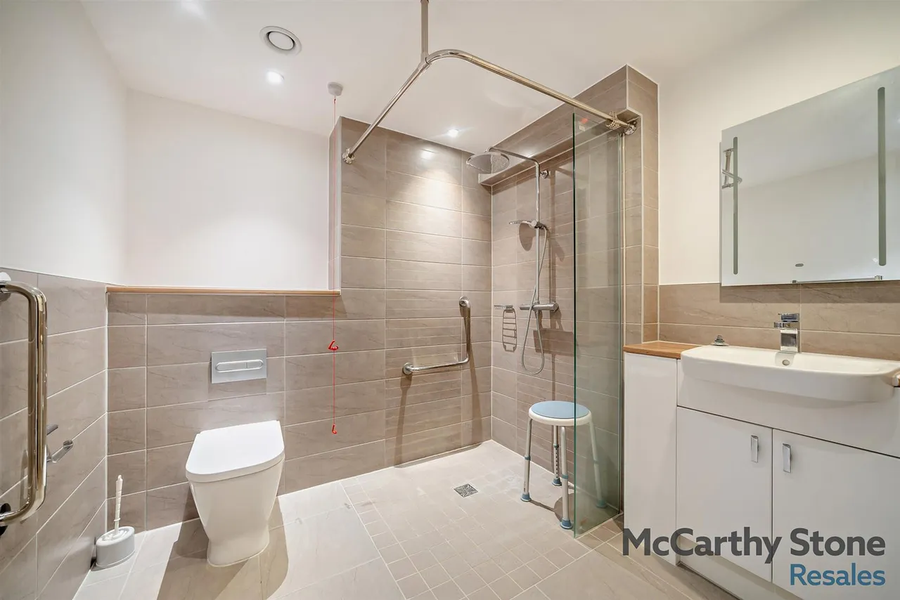 Reading Road, Henley-On-Thames, RG9, photo 8