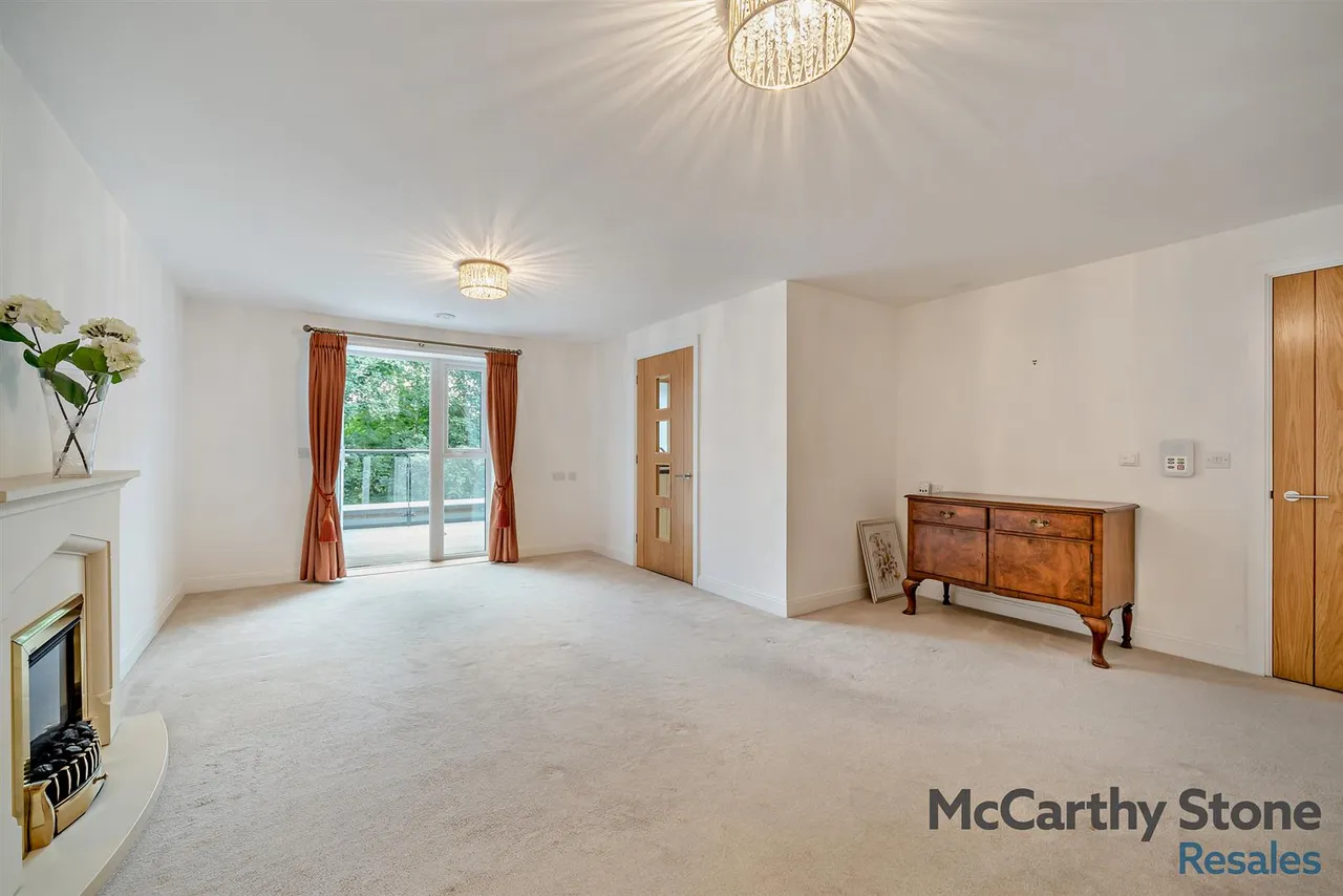 Reading Road, Henley-On-Thames, RG9, photo 11