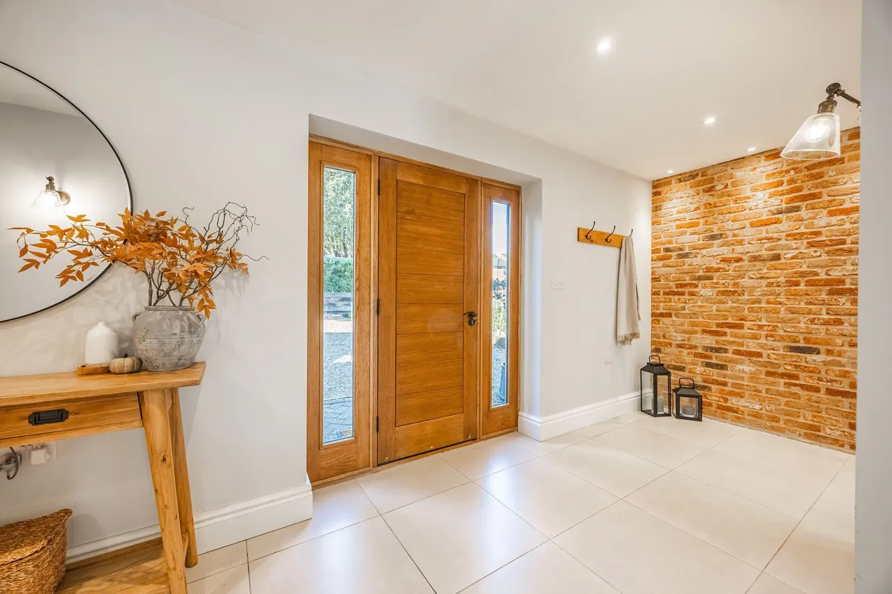 Beautifully Renovated and Extended Ho, photo 8