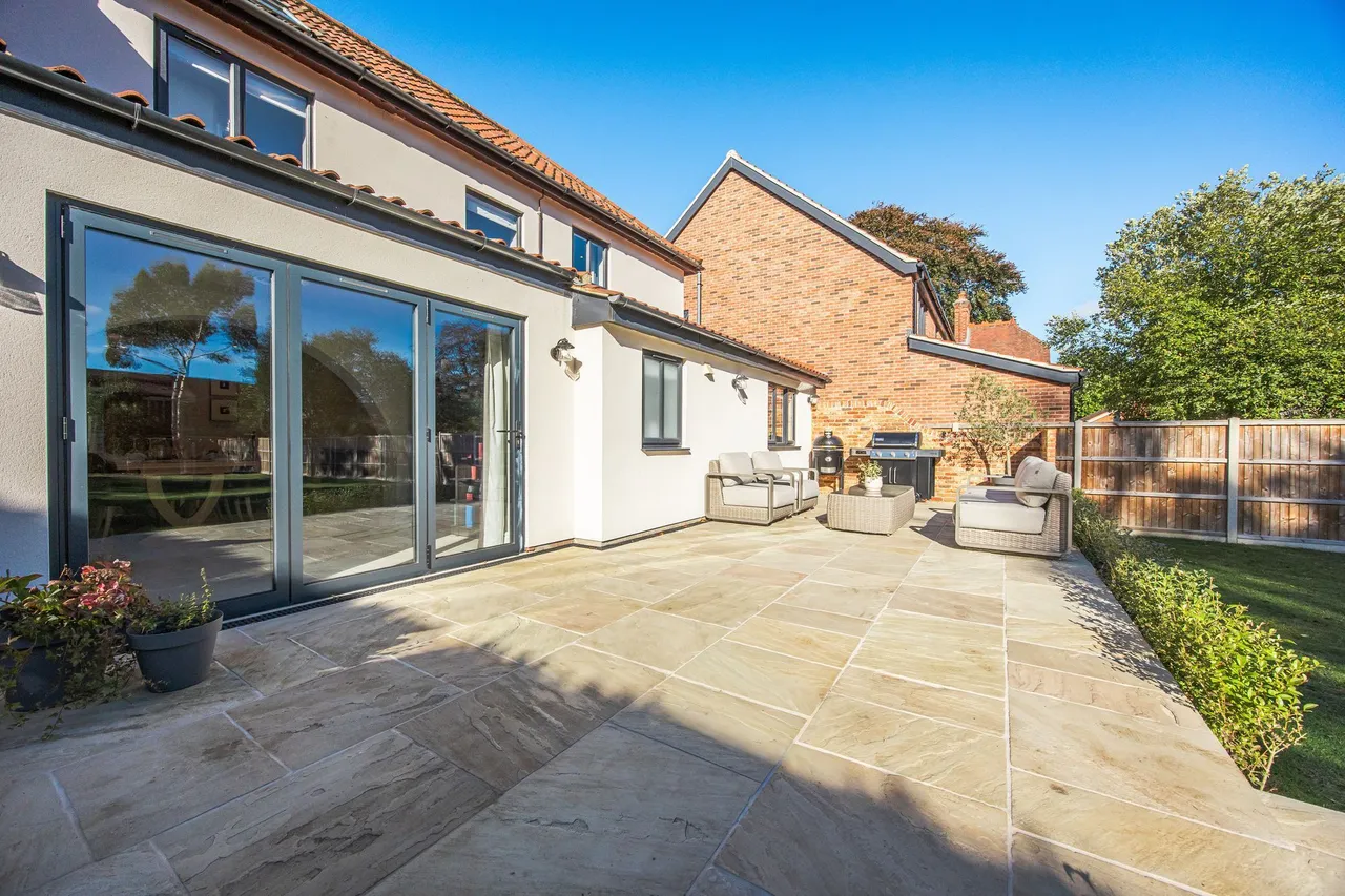 Beautifully Renovated and Extended Ho, photo 21