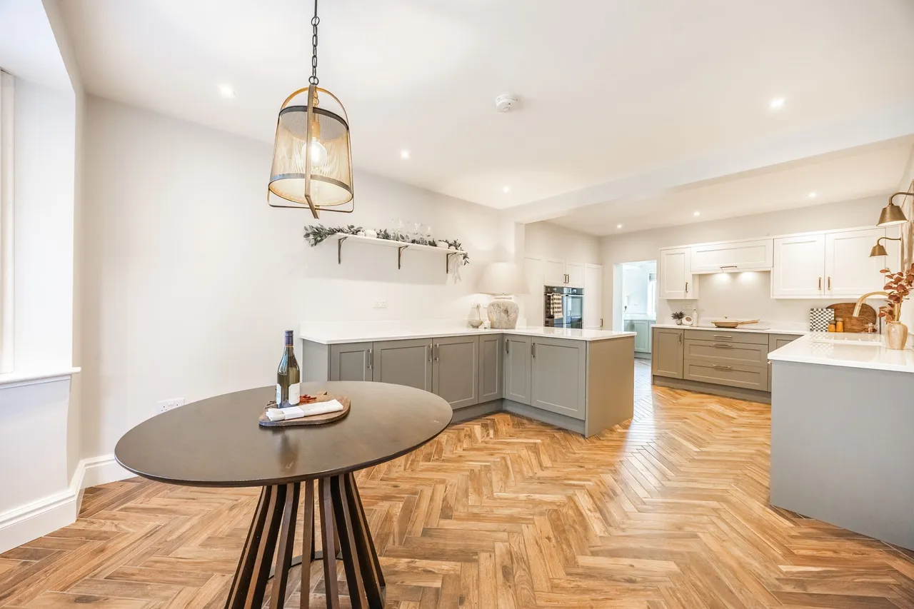 Beautifully Renovated and Extended Ho, photo 6