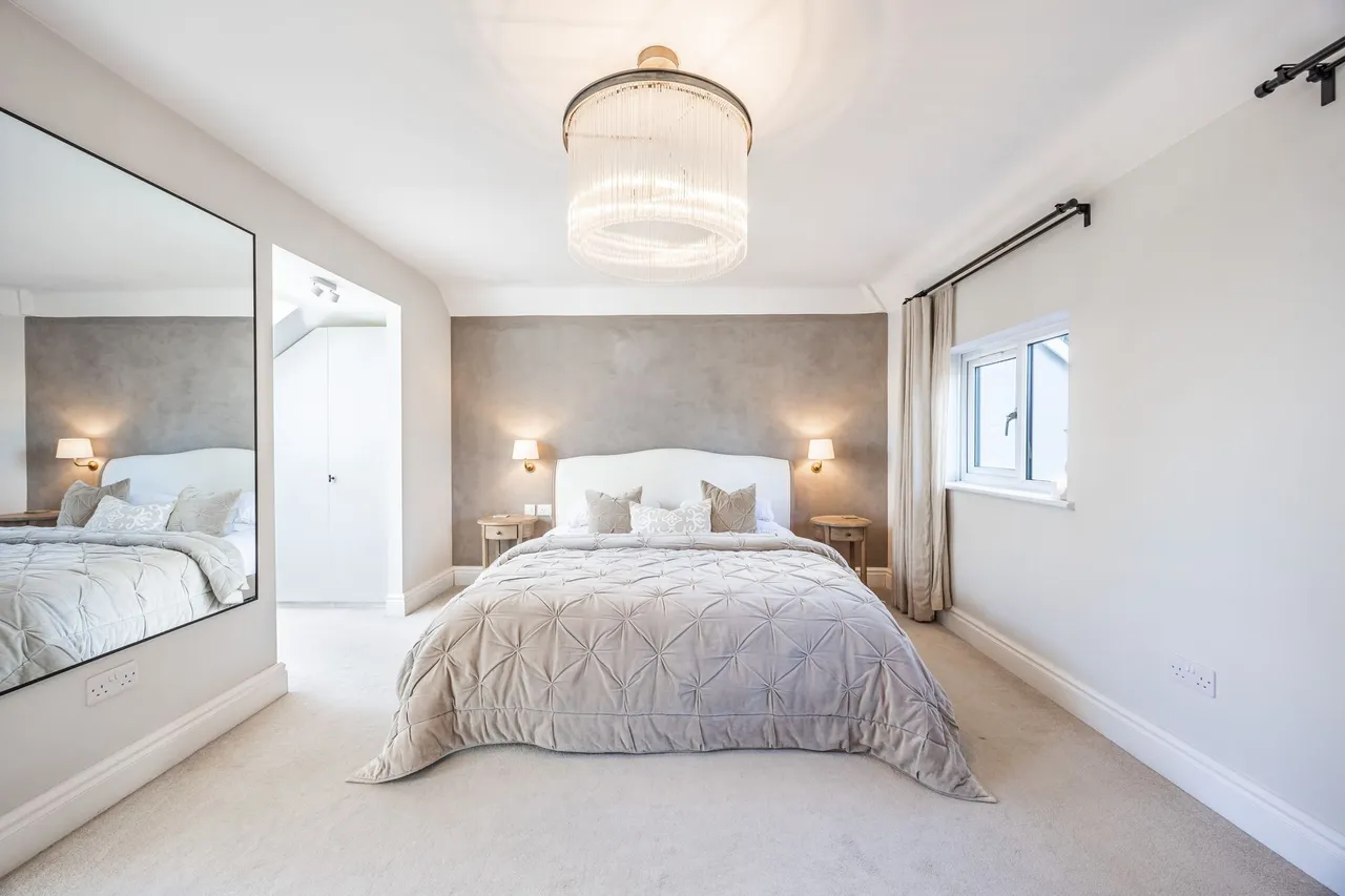 Beautifully Renovated and Extended Ho, photo 13