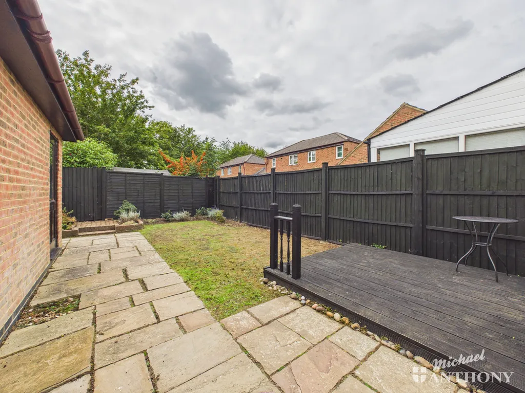 Prestwold Way, Aylesbury, HP19, photo 3