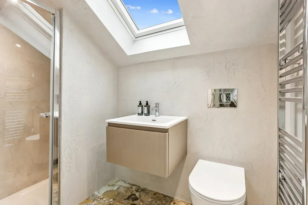 Sunnydene Avenue, Ruislip, HA4, photo 28