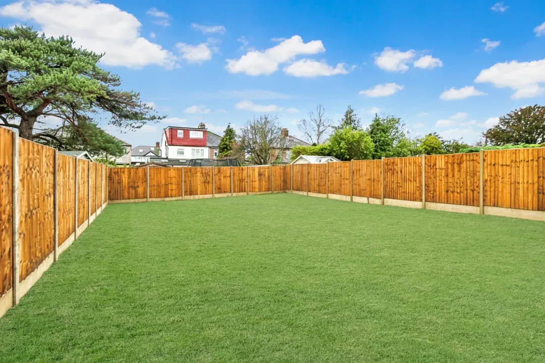 Sunnydene Avenue, Ruislip, HA4, photo 18