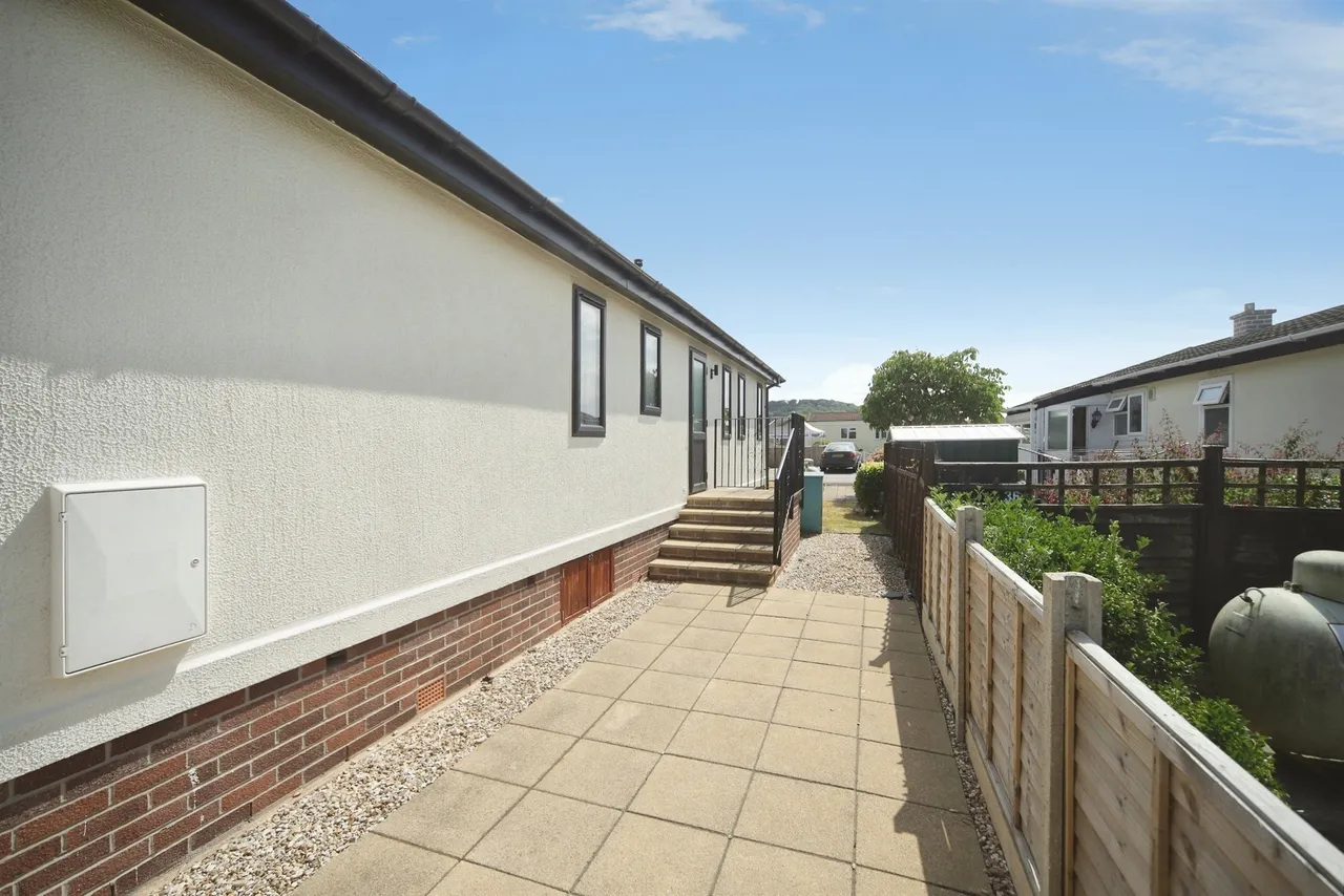Ivy House Park, Henlade, Taunton, photo 5