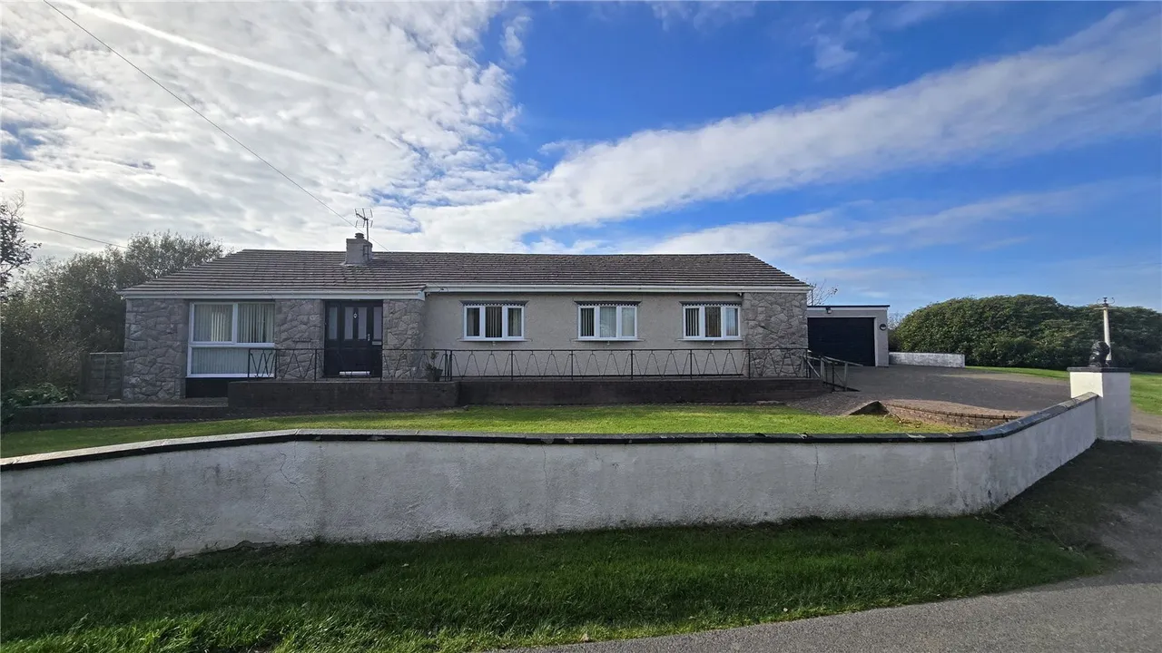 5 bed house for sale, Penrhos, Holyhead, LL65