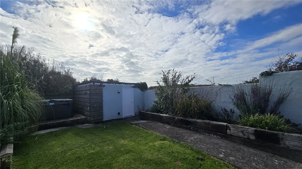 Penrhos, Holyhead, LL65, photo 25