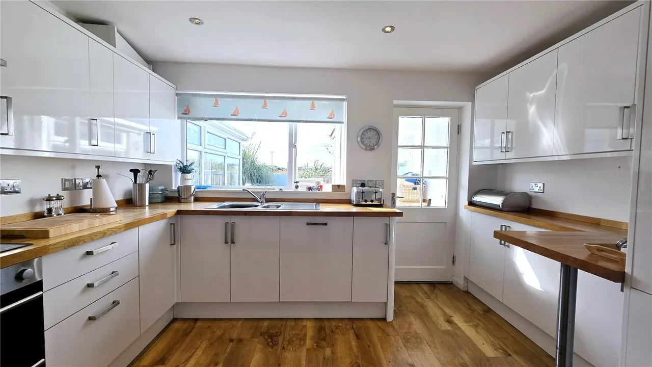 Penrhos, Holyhead, LL65, photo 7