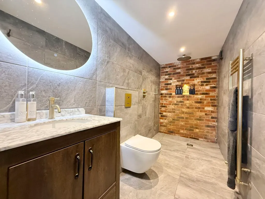 Winslow Road, Wingrave, HP22, photo 5