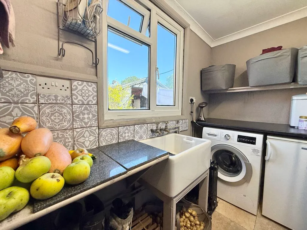 Winslow Road, Wingrave, HP22, photo 15