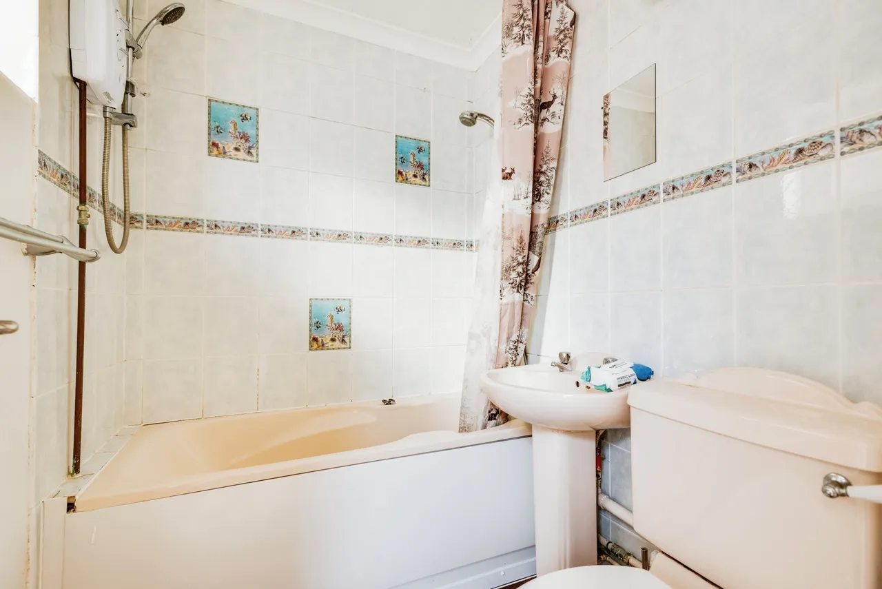 The Heights, Swindon, Wiltshire, SN1, photo 8
