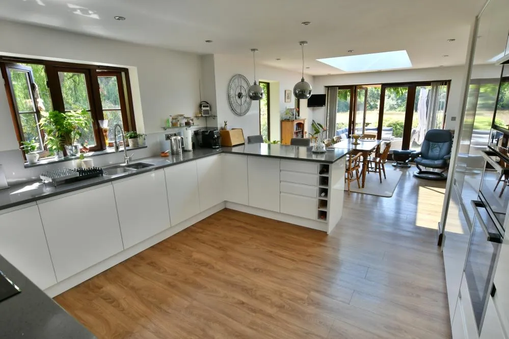 Holt Lane, Holt, BH21, photo 10