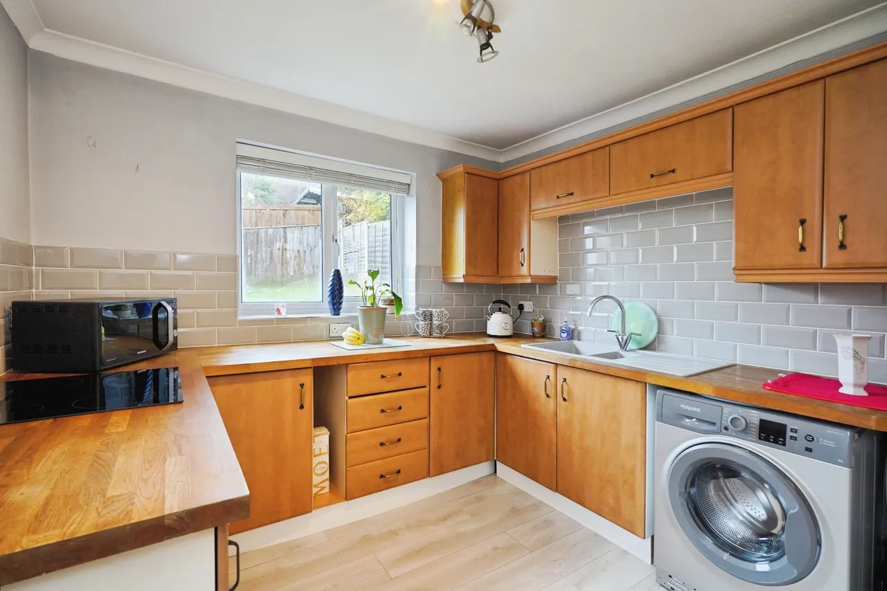 Cottesmore Close, Brizlincote Valley, photo 4