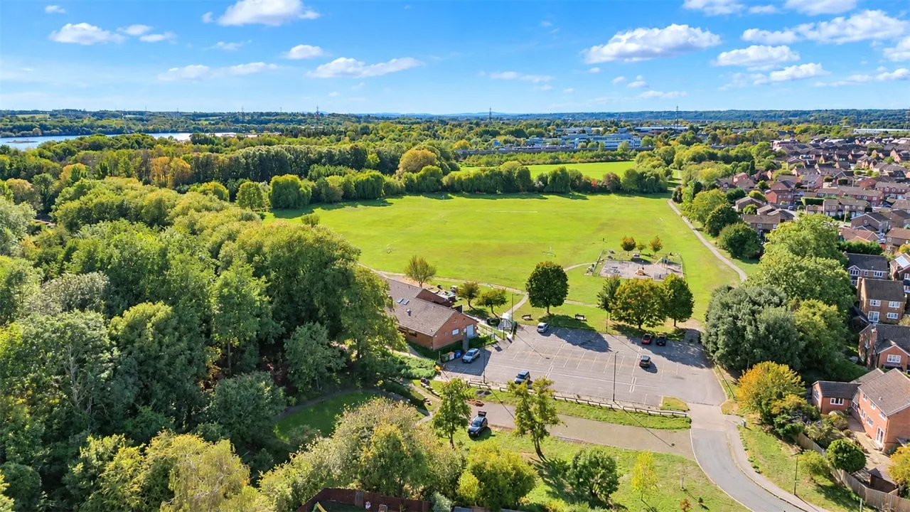 Sweet Briar Drive, Calcot, RG31, photo 3