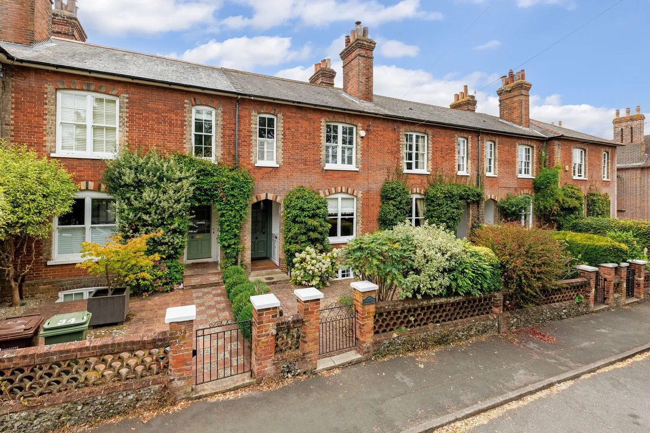 4 bed house for sale, Sydney Road, Guildford, GU1