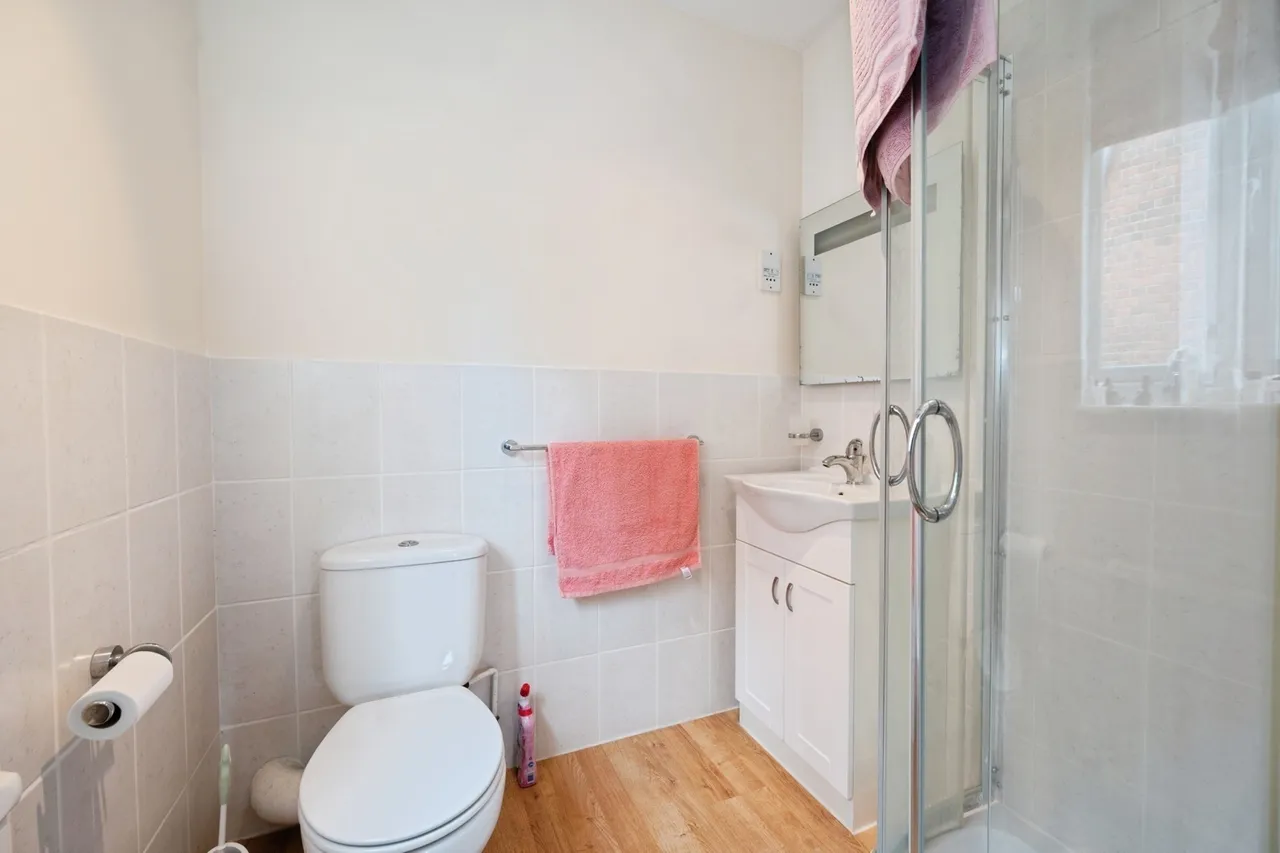 Beach Road, Hayling Island, PO11, photo 13