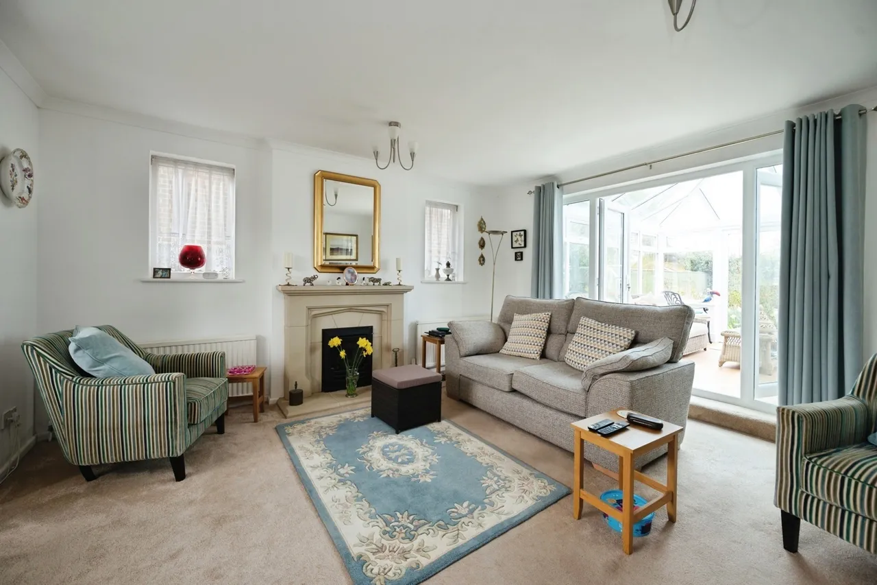 Beach Road, Hayling Island, PO11, photo 12