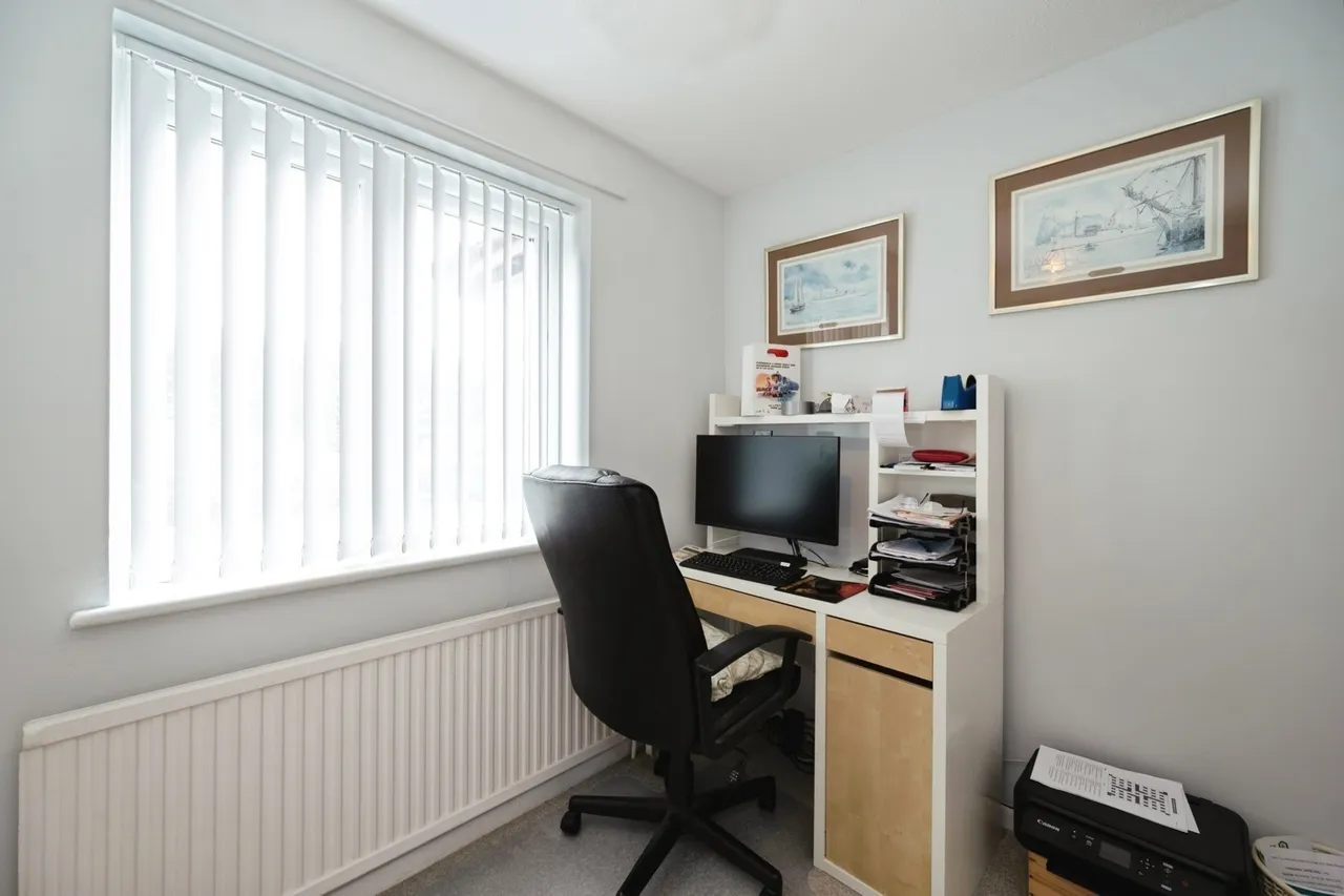 Beach Road, Hayling Island, PO11, photo 10
