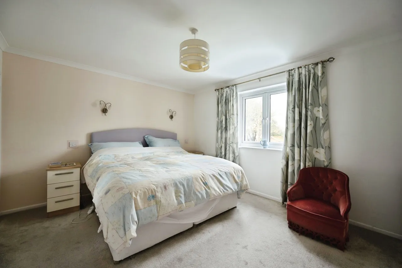 Beach Road, Hayling Island, PO11, photo 7