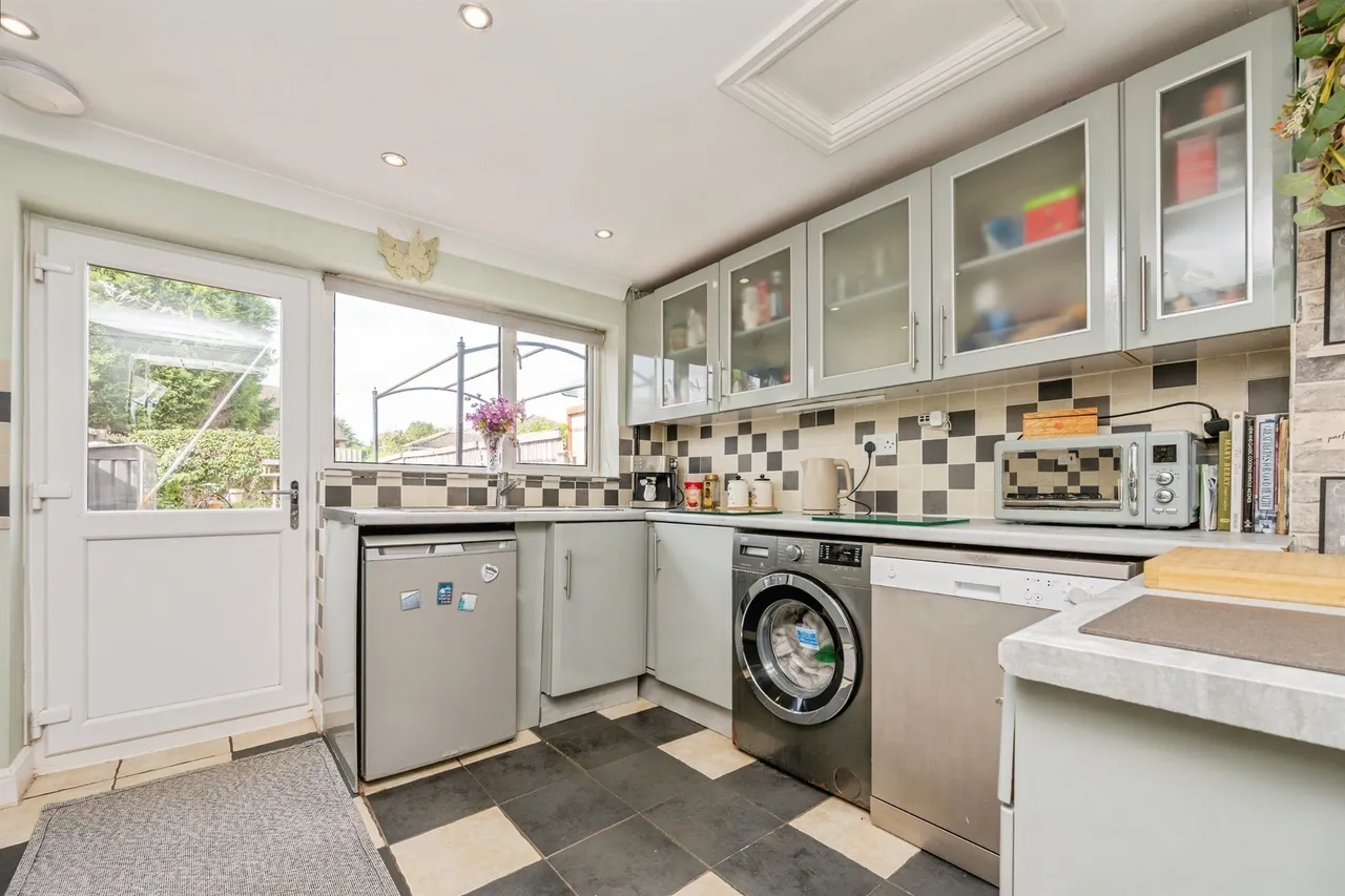 Old Worcester Road, Waresley, DY11, photo 11