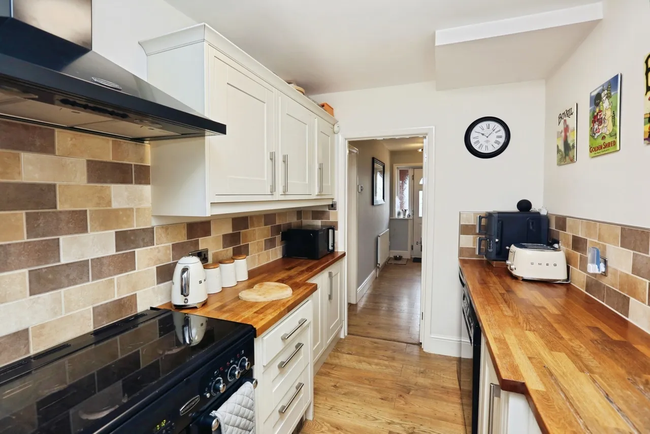Millbrook Road West, Southampton, SO15, photo 2
