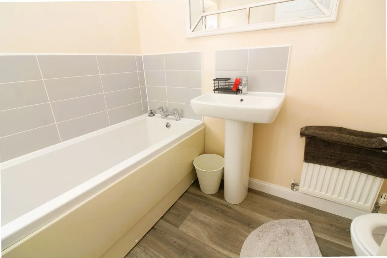 Hazeley Close, Bridgwater, TA6, photo 22