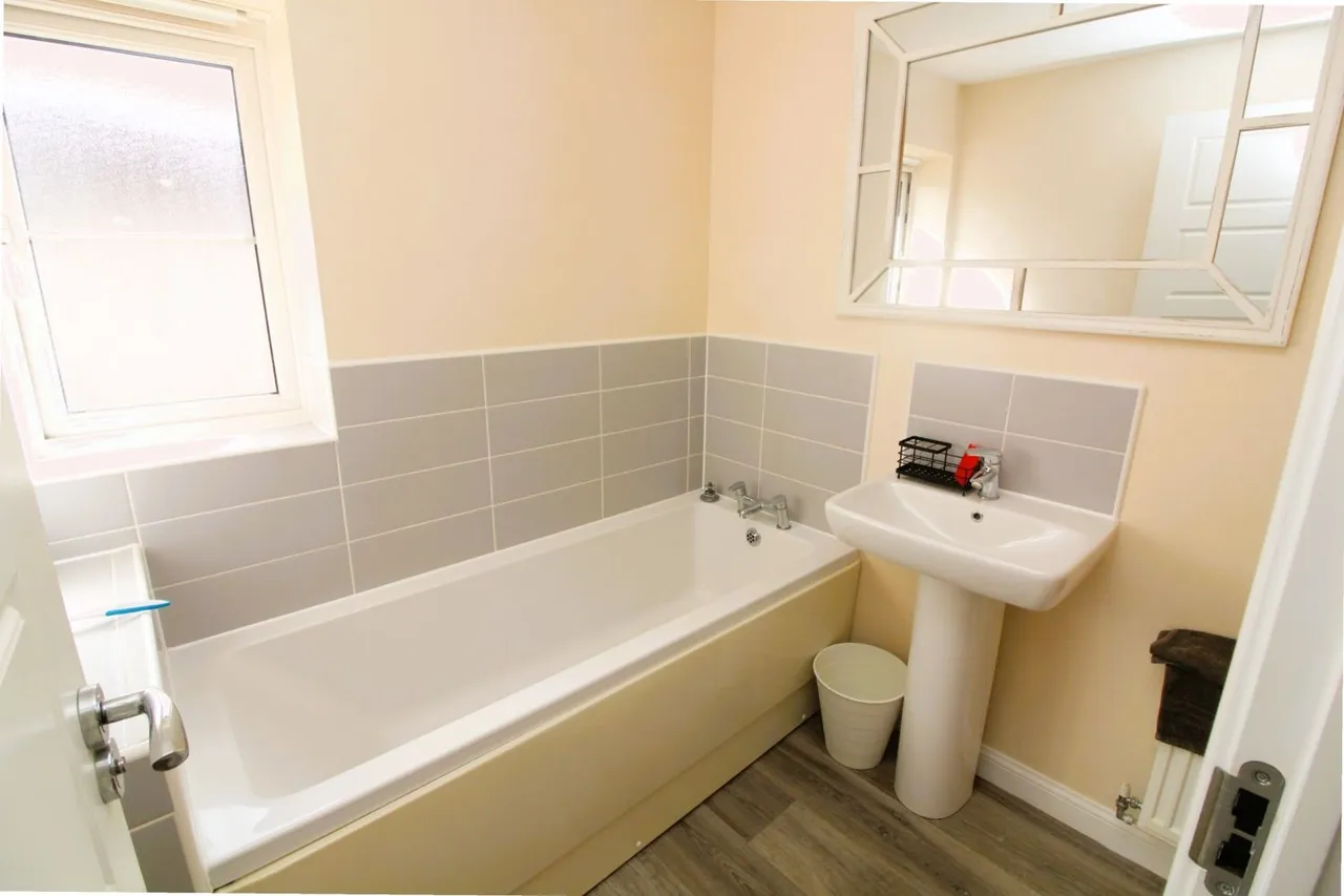 Hazeley Close, Bridgwater, TA6, photo 21