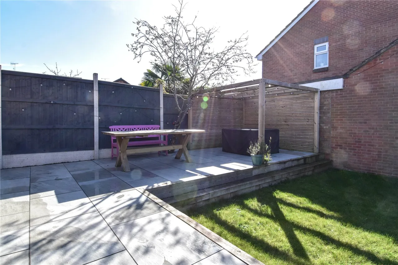 High Meadows, Stoke Heath, B60, photo 20
