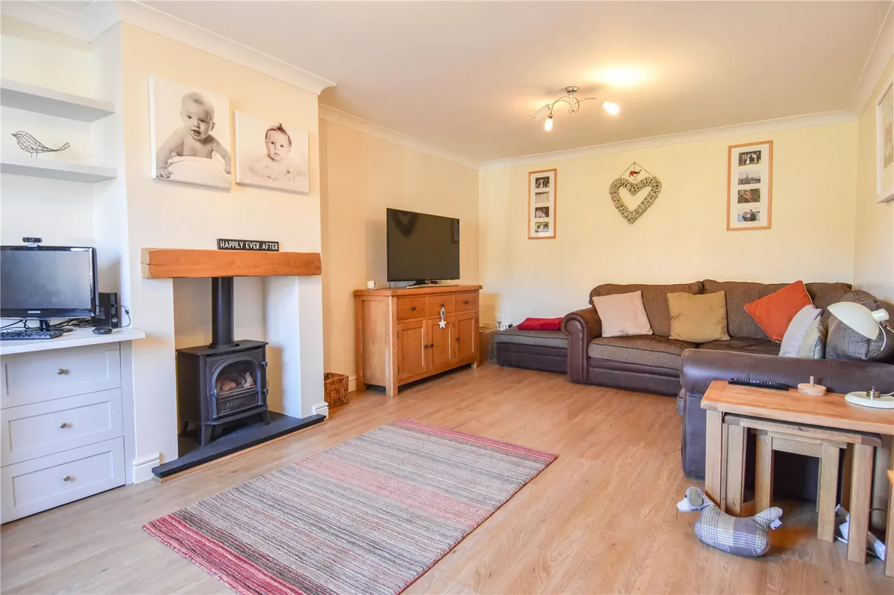 High Meadows, Stoke Heath, B60, photo 9