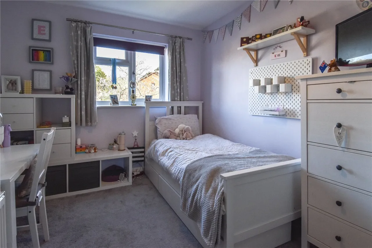 High Meadows, Stoke Heath, B60, photo 16