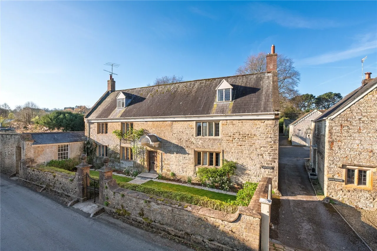 Whitcombe Road, Beaminster, DT8, photo 53